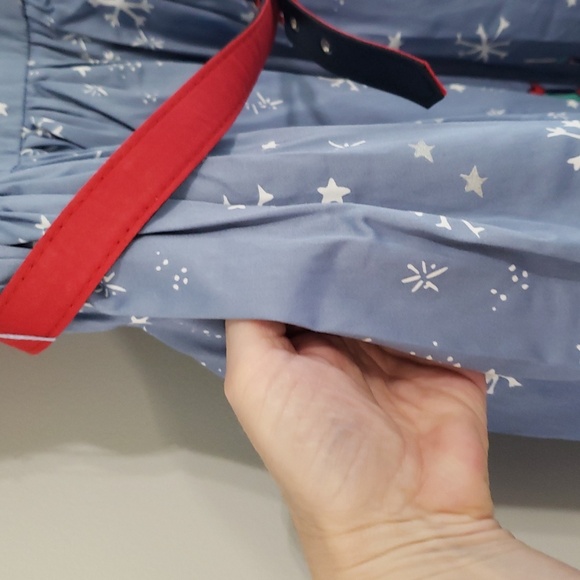 Modcloth Holiday Dress Medium Blue Red White Sleeveless Belt Snowflakes Winter - Picture 10 of 16